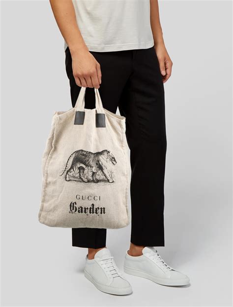 shopper gucci garden|gucci unisex tote.